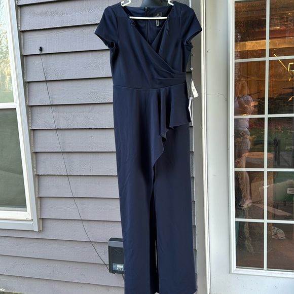 New navy jumpsuit - Picture 1 of 5